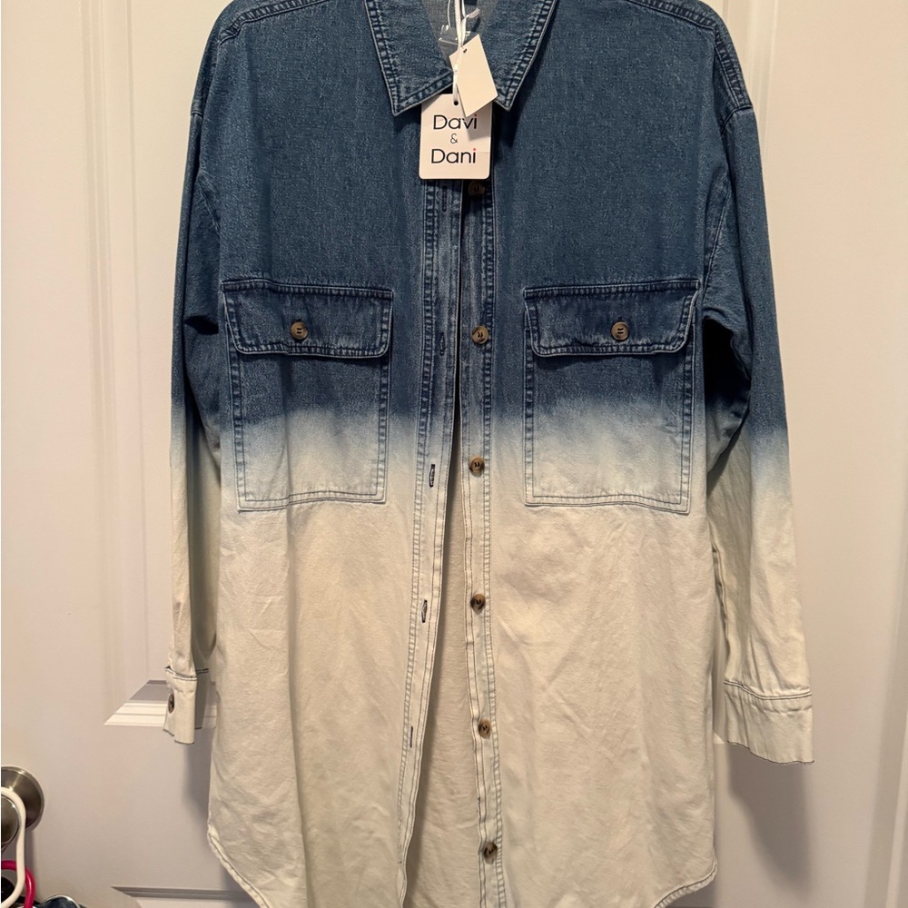 Davi & Dani Gradient Denim Top